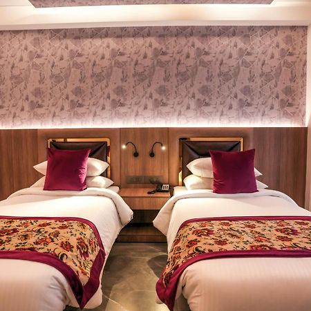 Rj Hotel - Managed By Atithi House Greater Noida Εξωτερικό φωτογραφία