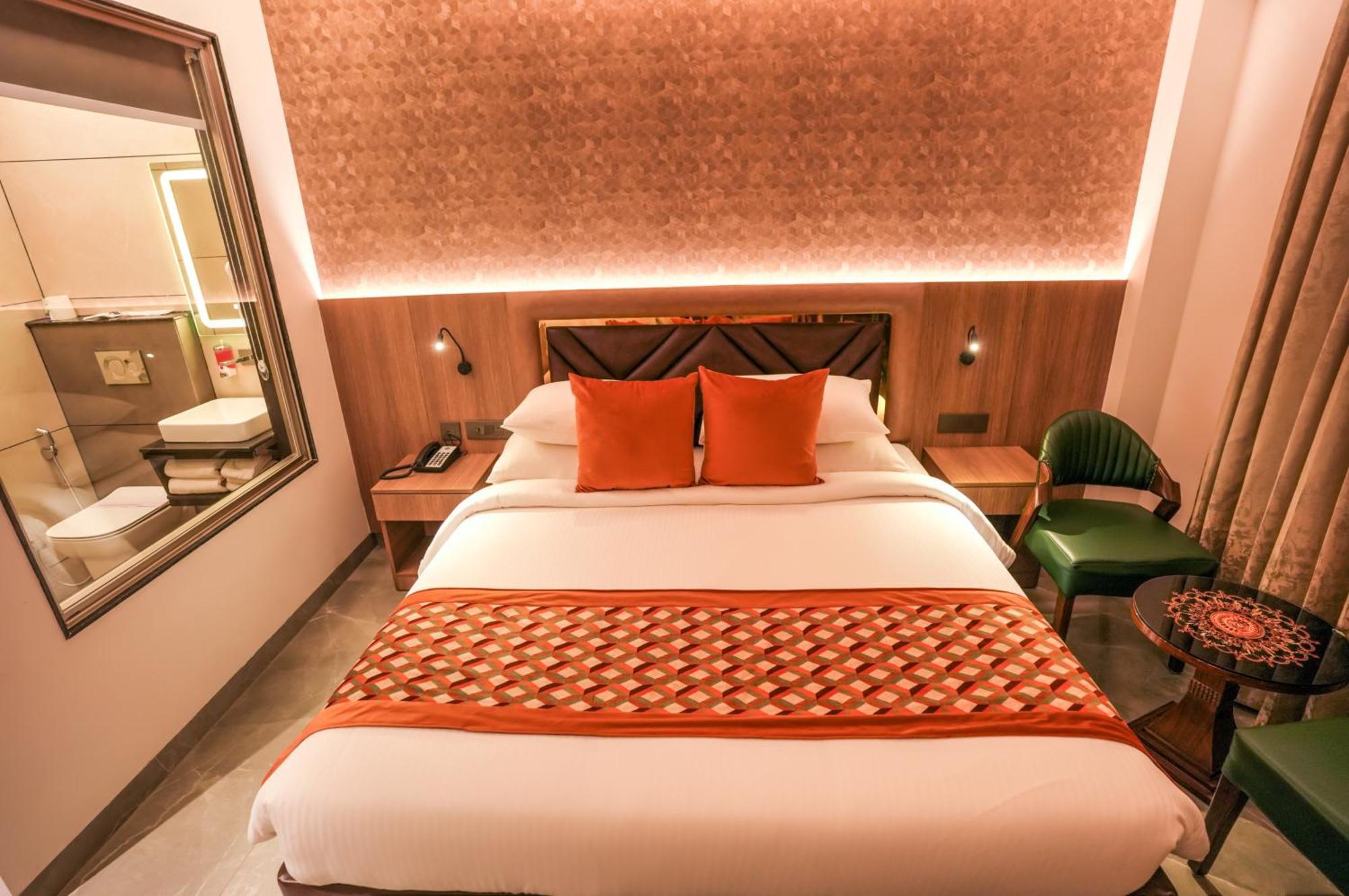 Rj Hotel - Managed By Atithi House Greater Noida Εξωτερικό φωτογραφία