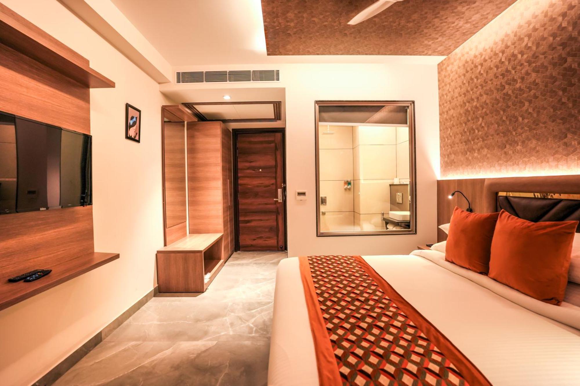 Rj Hotel - Managed By Atithi House Greater Noida Εξωτερικό φωτογραφία