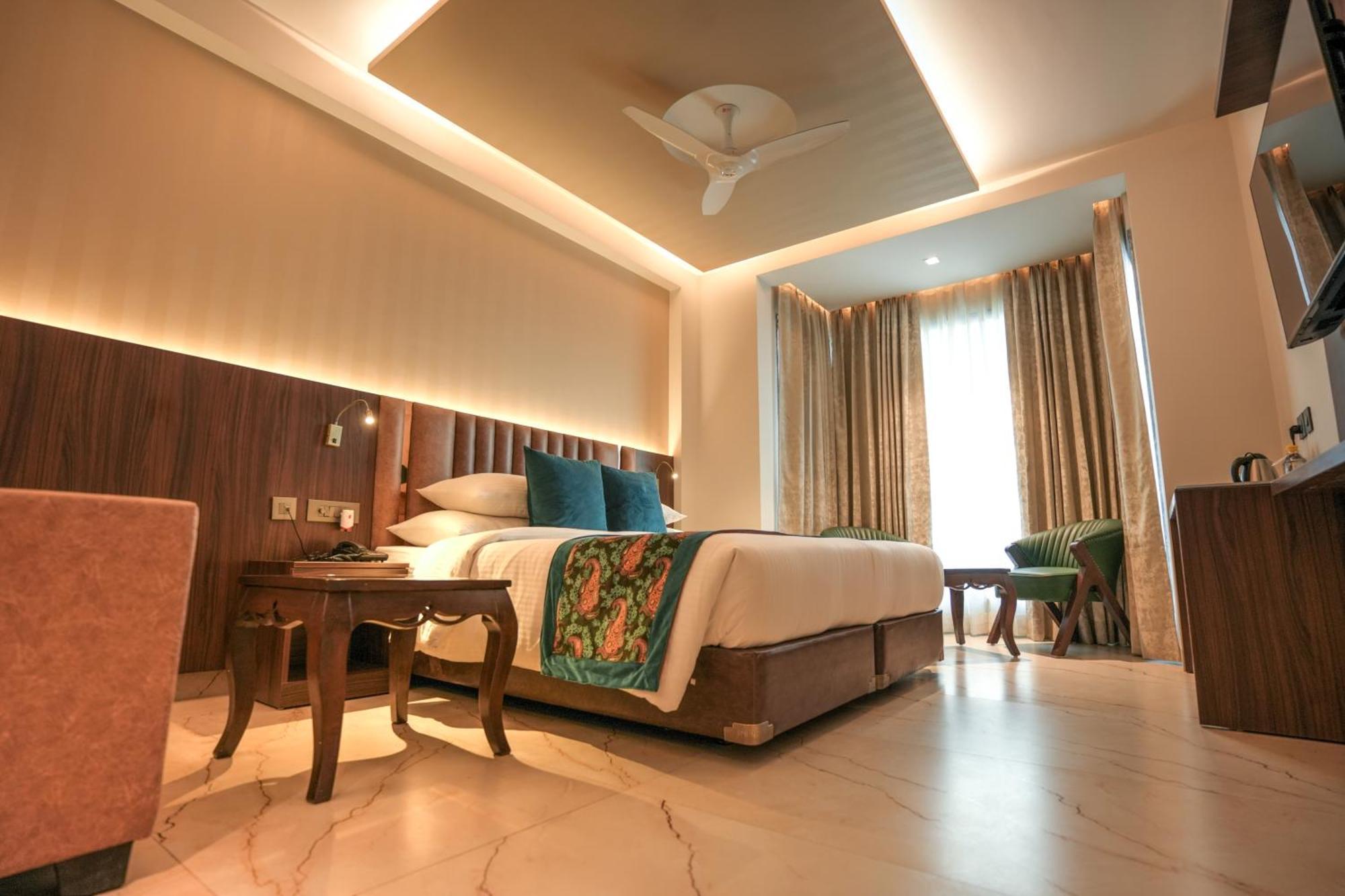 Rj Hotel - Managed By Atithi House Greater Noida Εξωτερικό φωτογραφία