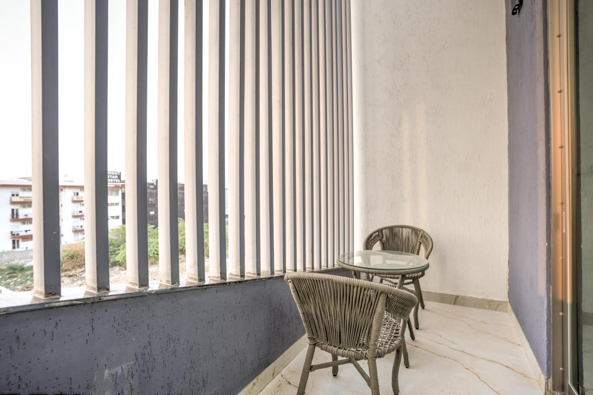 Rj Hotel - Managed By Atithi House Greater Noida Εξωτερικό φωτογραφία