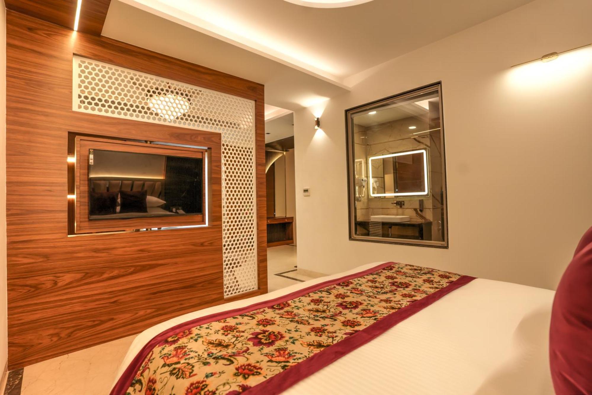 Rj Hotel - Managed By Atithi House Greater Noida Εξωτερικό φωτογραφία