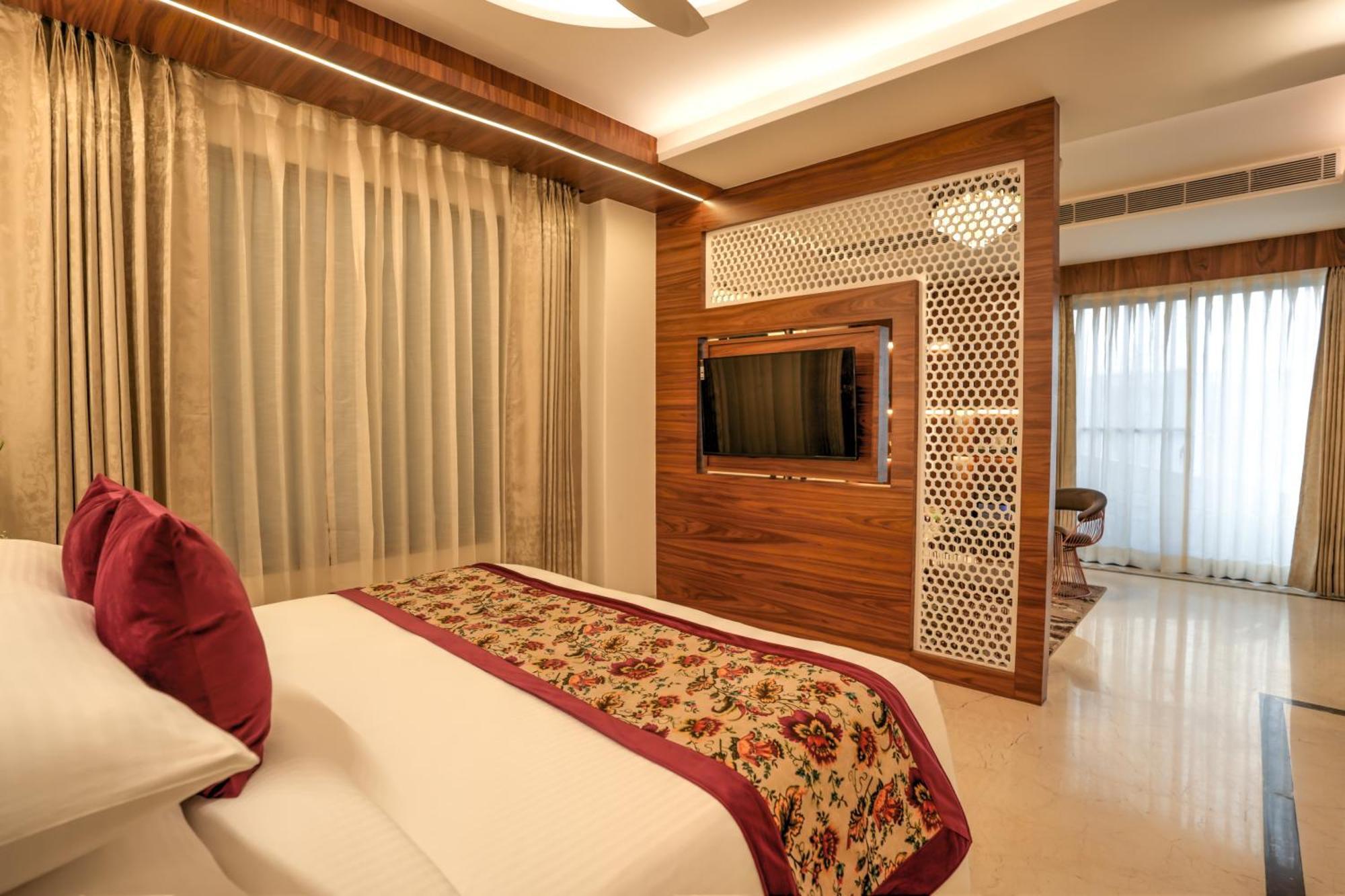 Rj Hotel - Managed By Atithi House Greater Noida Εξωτερικό φωτογραφία