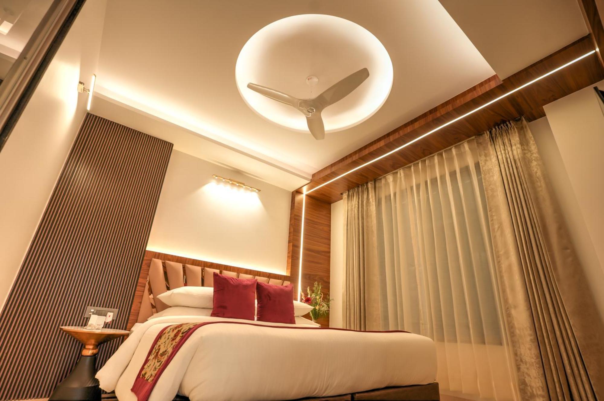Rj Hotel - Managed By Atithi House Greater Noida Εξωτερικό φωτογραφία